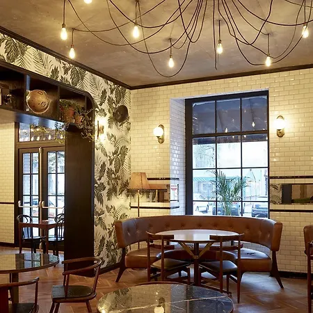 The Dean Berlin Berlin