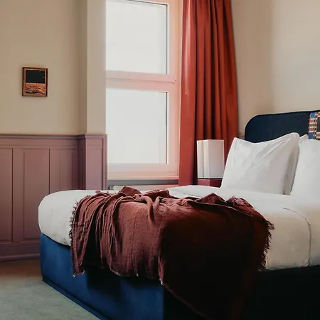 Hotel The Dean