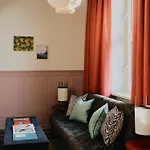 Hotel The Dean
