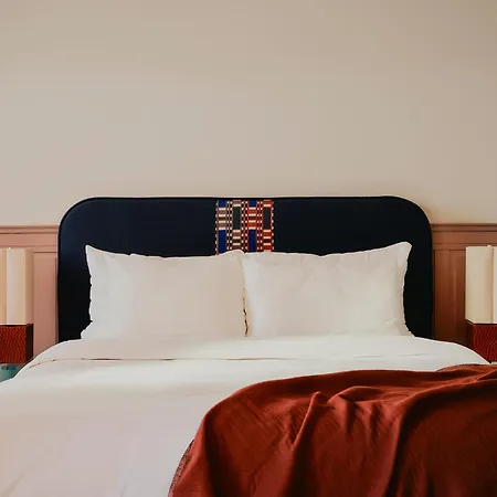 Hotel The Dean